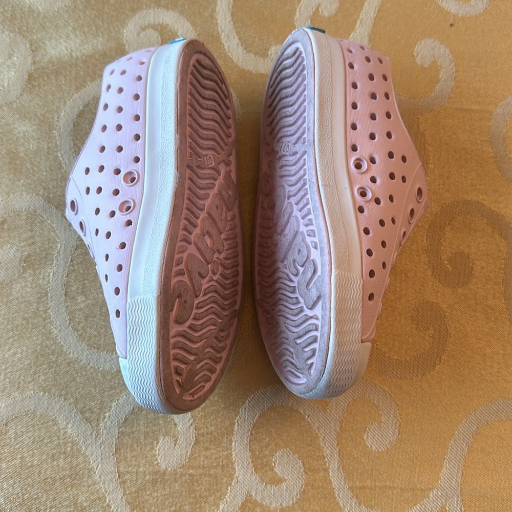 Native Waterproof Slip-ons - Picture 2 of 4